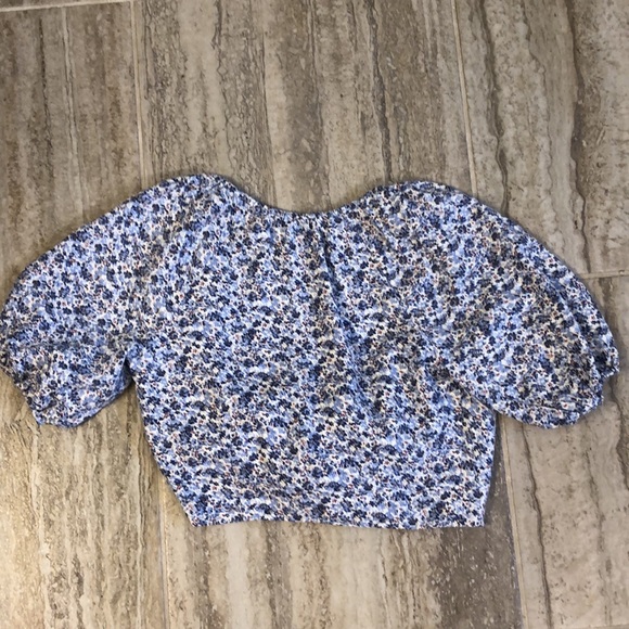 Abercrombie & Fitch floral top and shorts Top: XS Bottom: Small - Picture 11 of 13